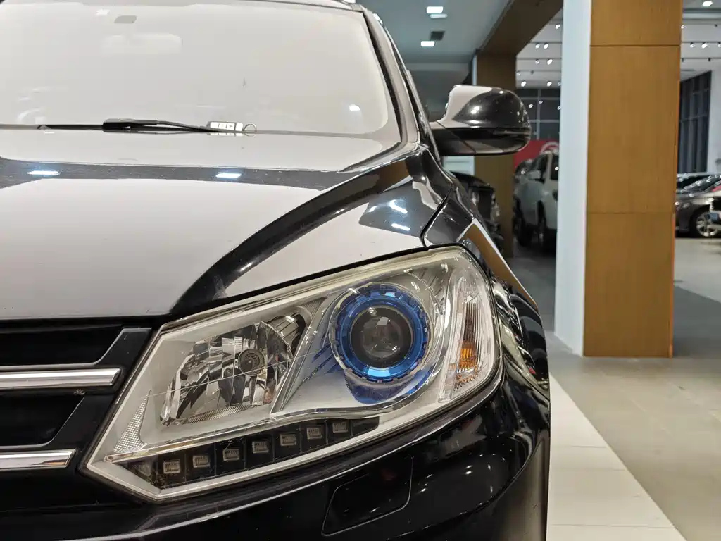 ZOTYE T600 2015