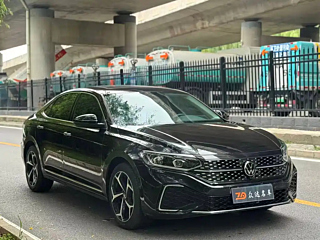VOLKSWAGEN PASSAT 2024