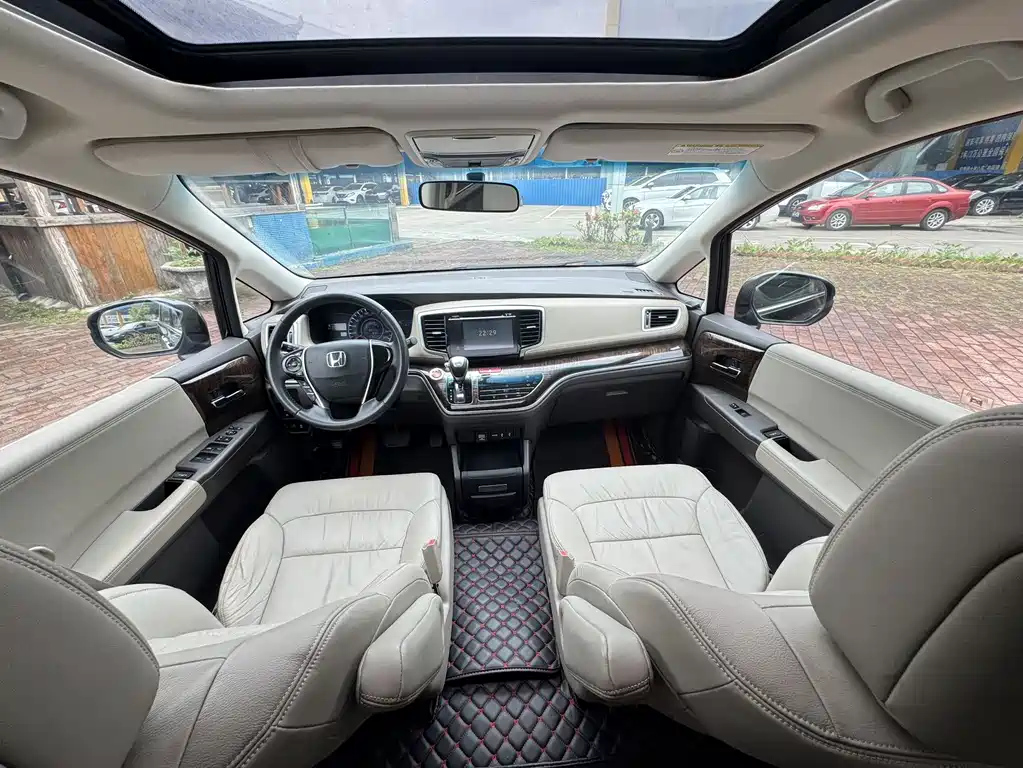 HONDA ODYSSEY 2015