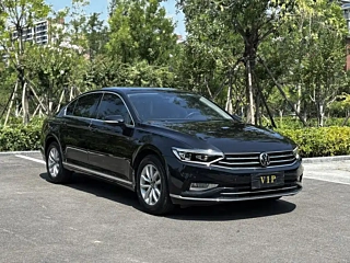 VOLKSWAGEN MAGOTAN 2023