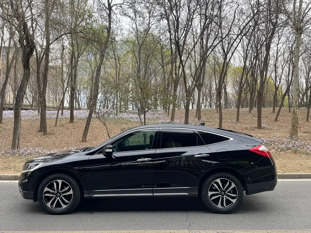 HONDA CROSSTOUR 2016