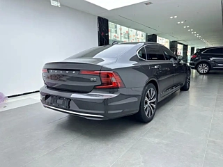 VOLVO S90 2021