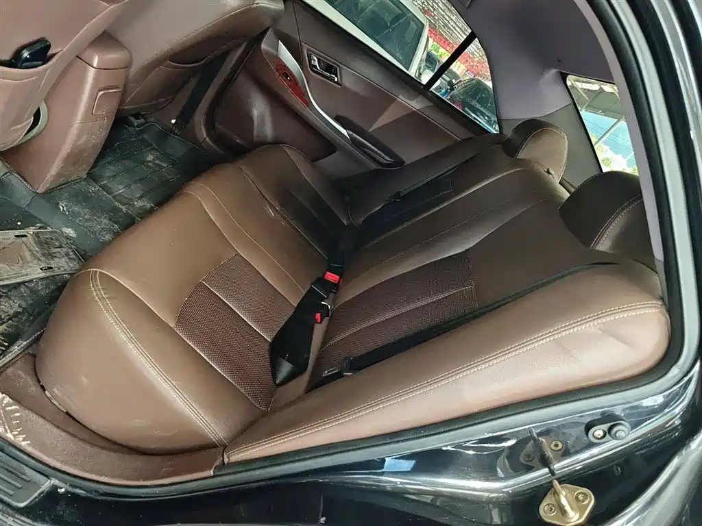 ZOTYE Z300 2016