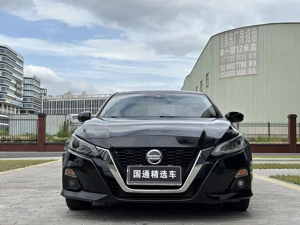 NISSAN TEANA 2021