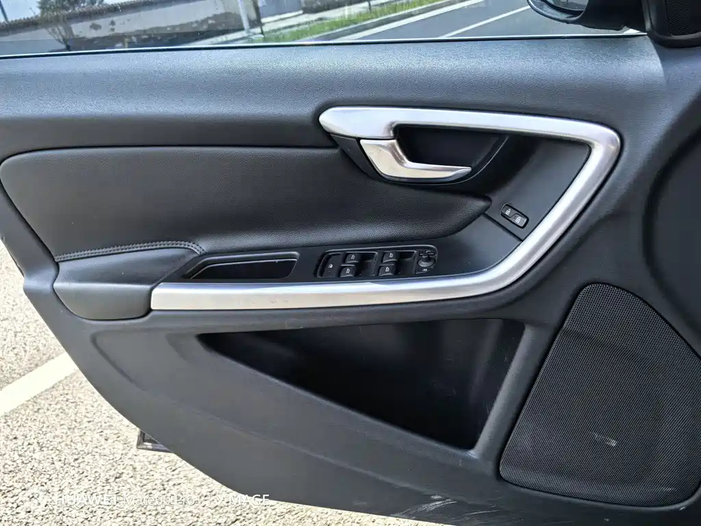 VOLVO S60 2014