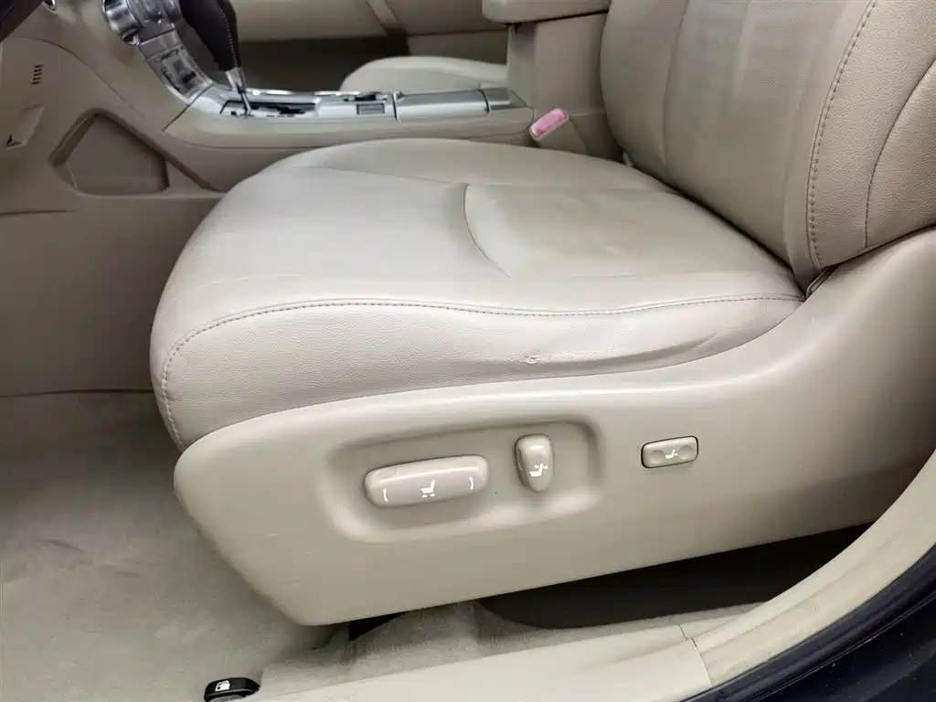 TOYOTA HIGHLANDER 2013