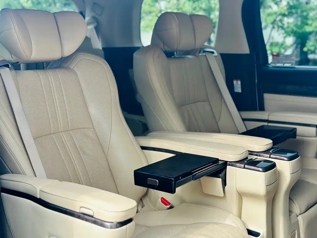 TOYOTA ALPHARD 2018
