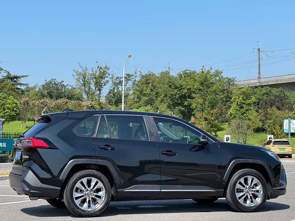 TOYOTA WILDLANDER 2020