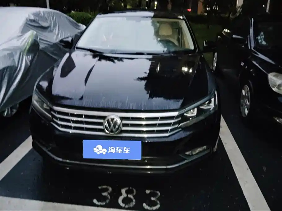 VOLKSWAGEN PASSAT 2017