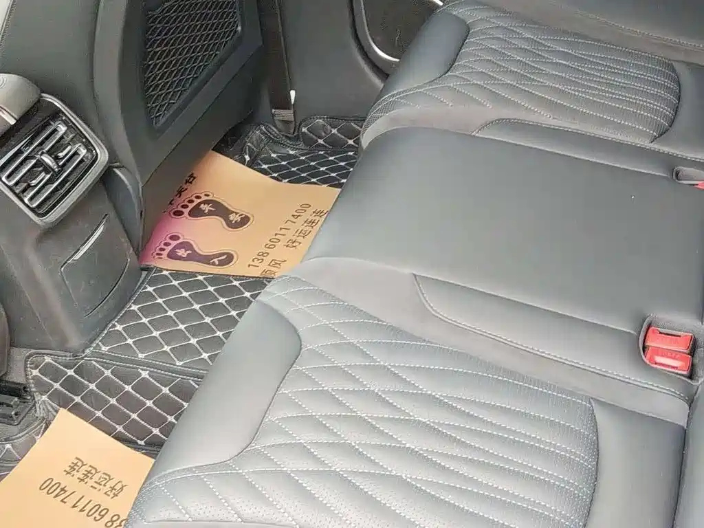 HONGQI HS5 2023