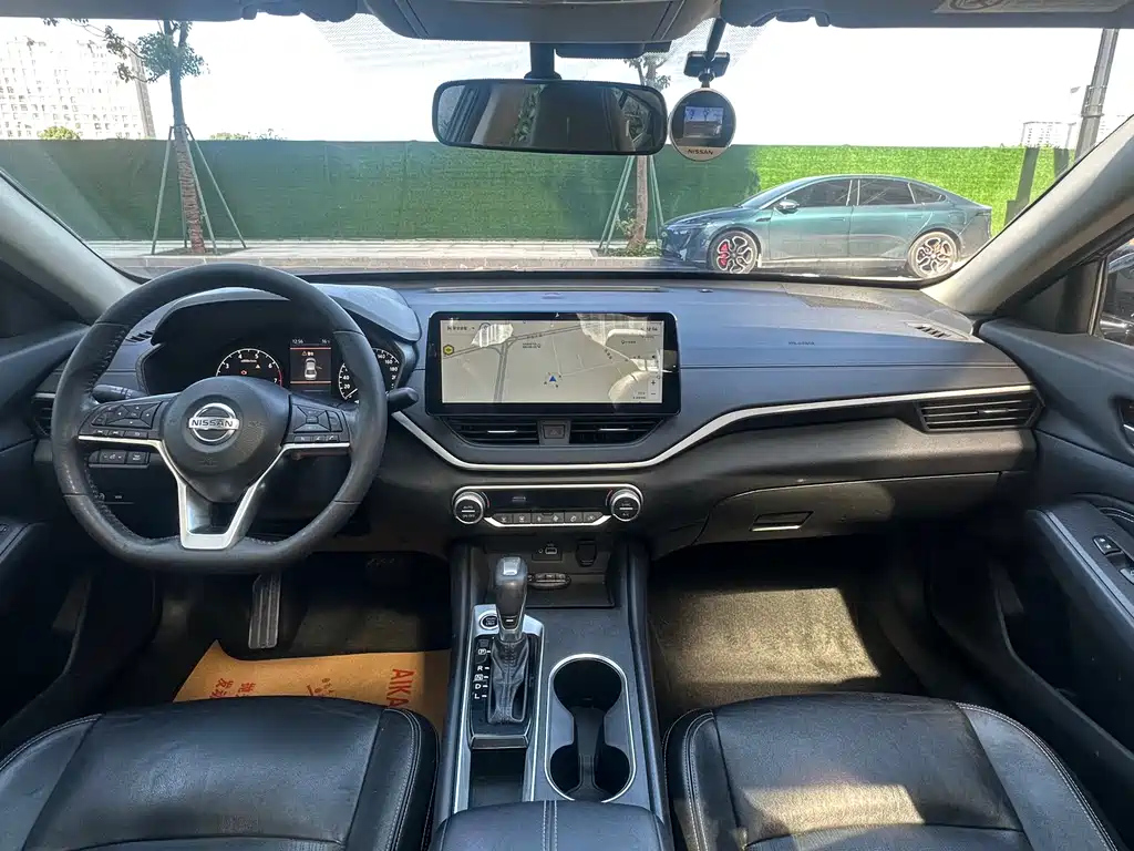 NISSAN TEANA 2019