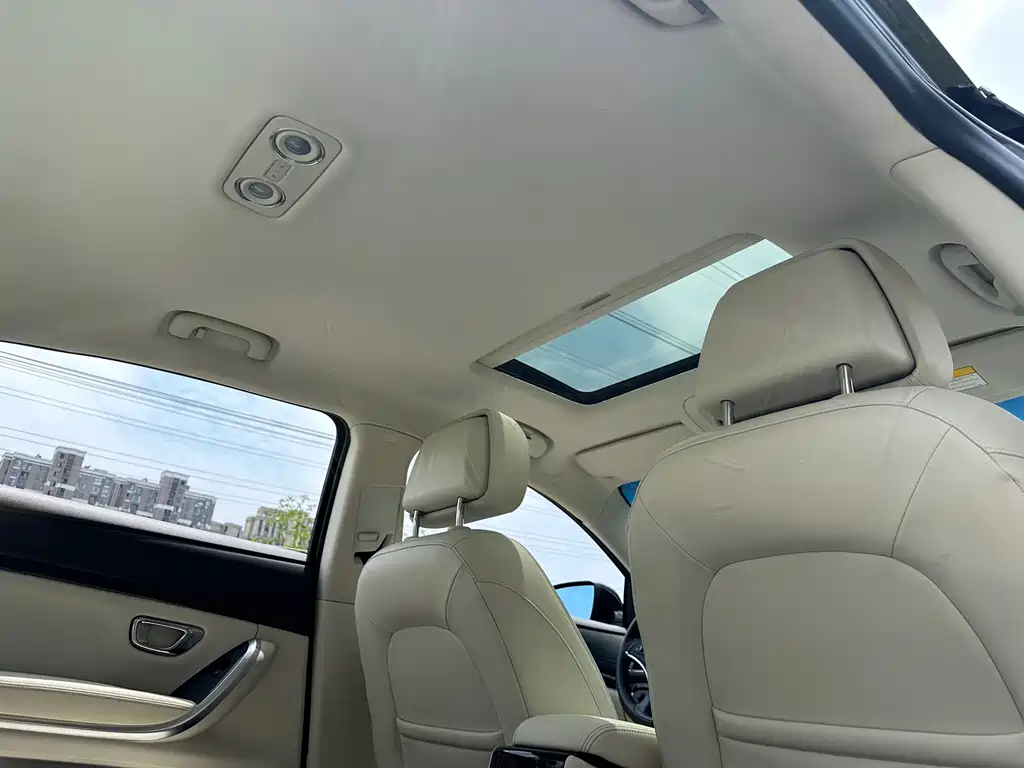 ROEWE E950 2016