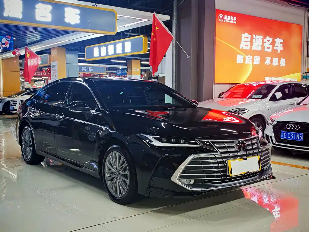 TOYOTA AVALON 2025