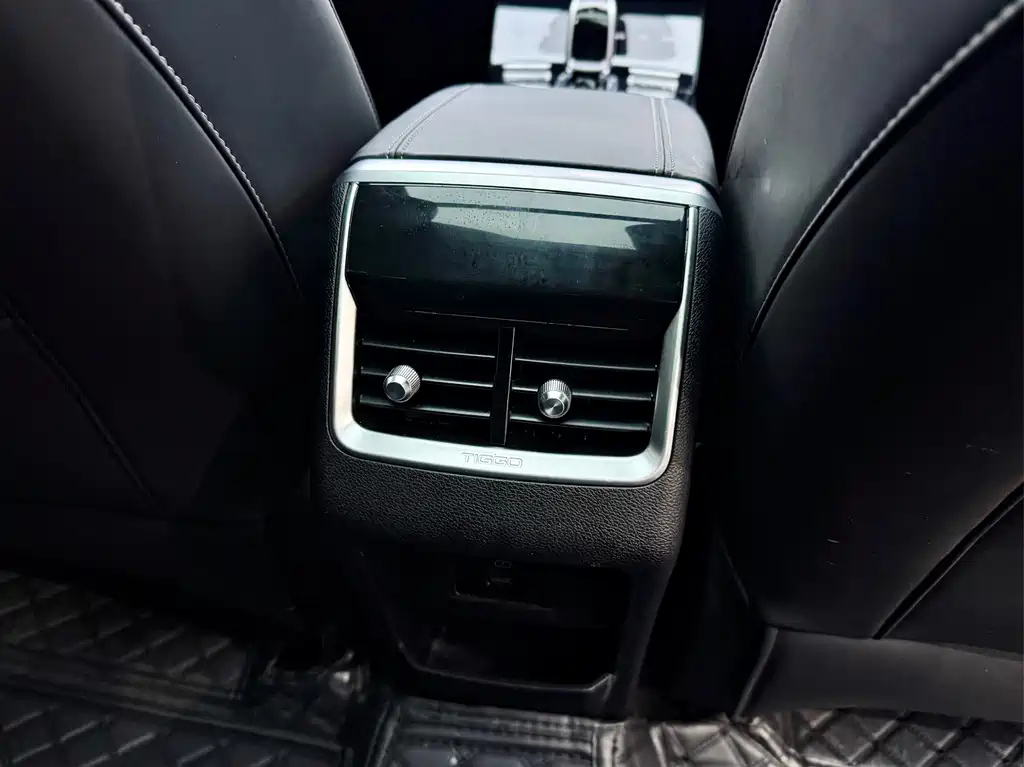 CHERY TIGGO 8 2021