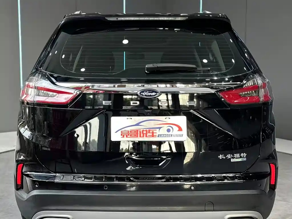 FORD EDGE 2021