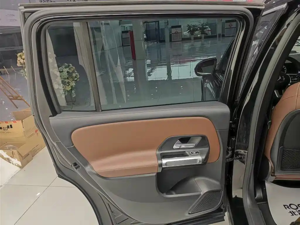 MERCEDES BENZ GLB 2021