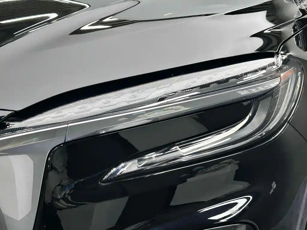 HONGQI HS3 PHEV 2024