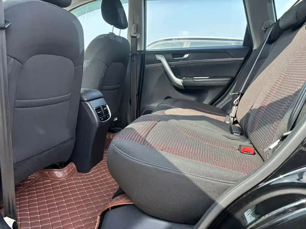 HAVAL M6 2019