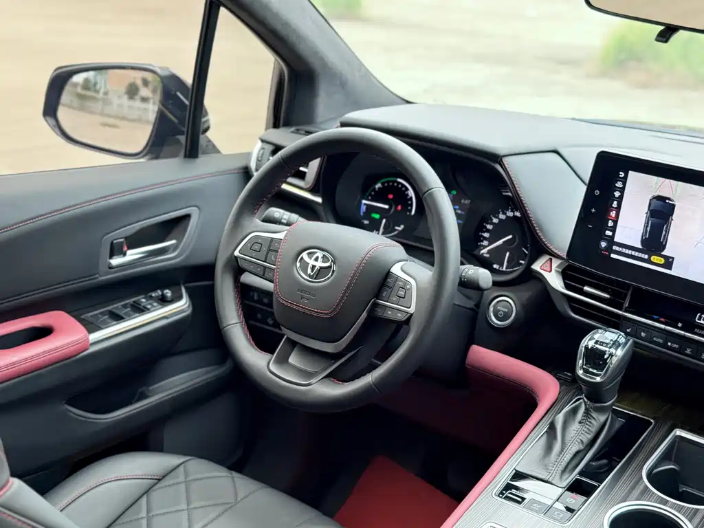 TOYOTA SIENNA SIENNA 2025