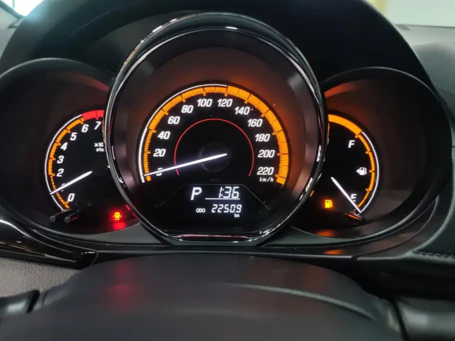 TOYOTA YARIS L DAZZLING 2023