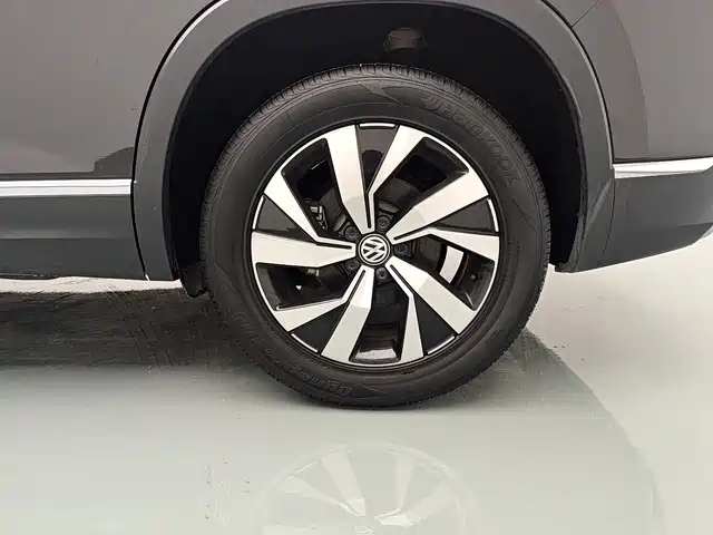 VOLKSWAGEN TAYRON 2023