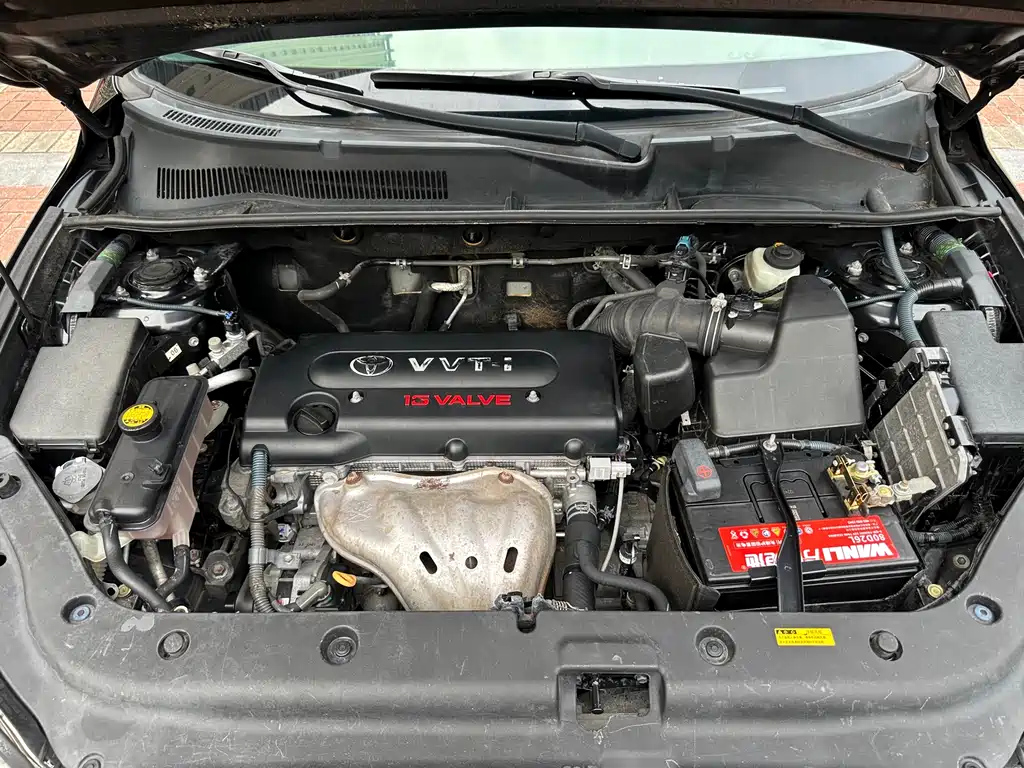 TOYOTA RAV4 RONGFANG 2011