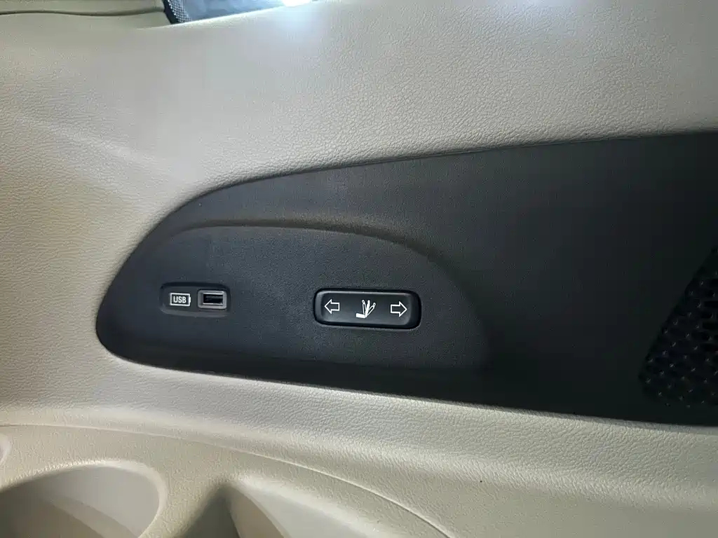 CHRYSLER BIG 捷龙 IMPORT 2019