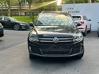 VOLKSWAGEN TIGUAN 2015