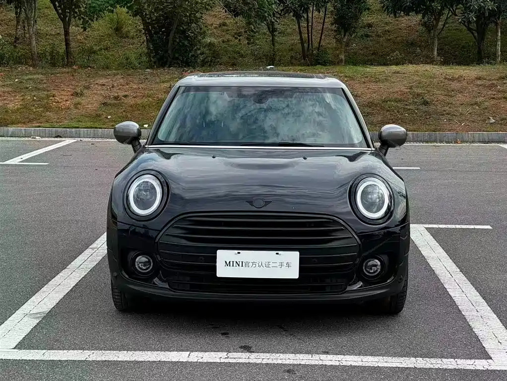 MINI CLUBMAN 2022
