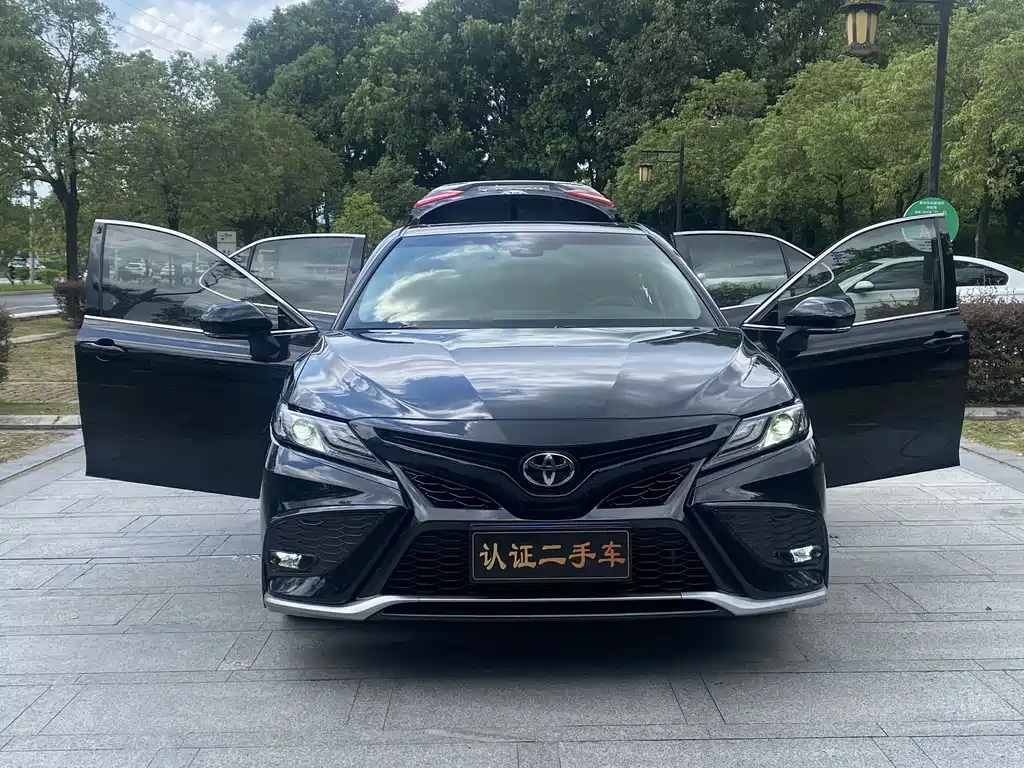 TOYOTA CAMRY 2022