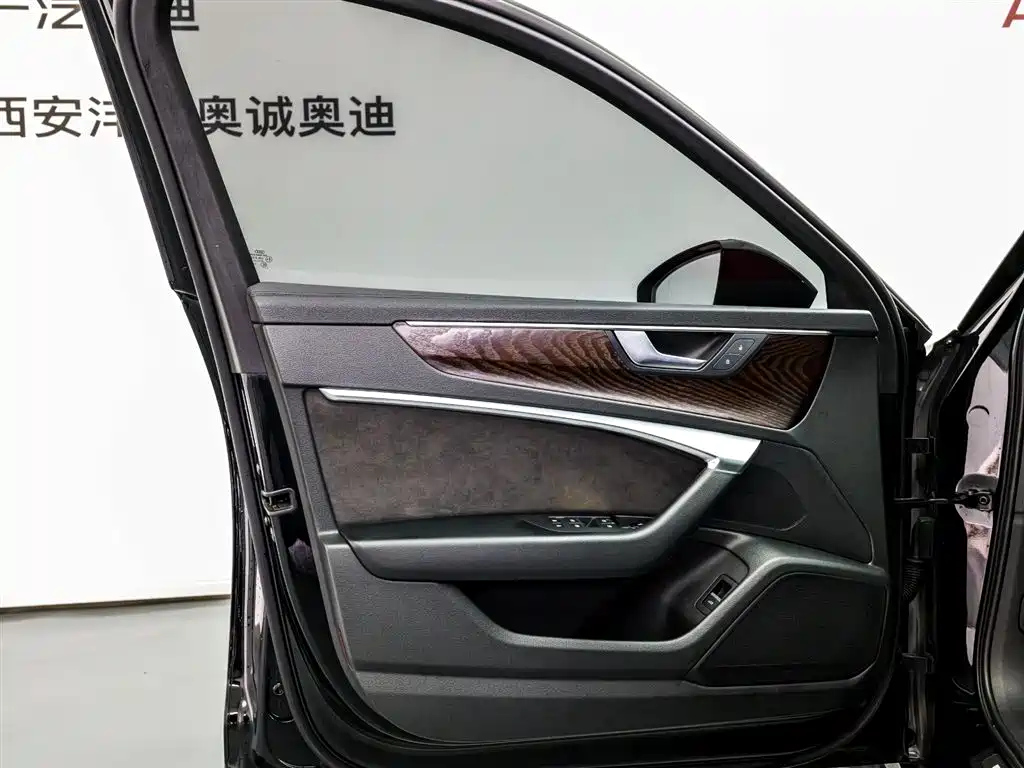 AUDI A6L 2019