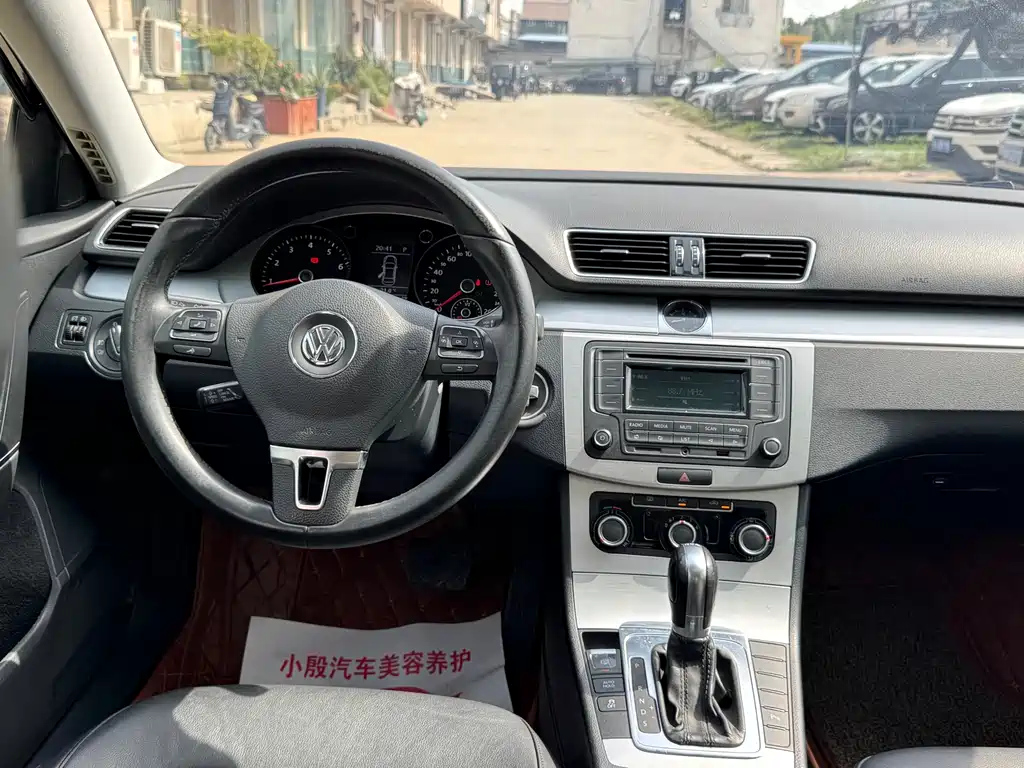 VOLKSWAGEN MAGOTAN 2016