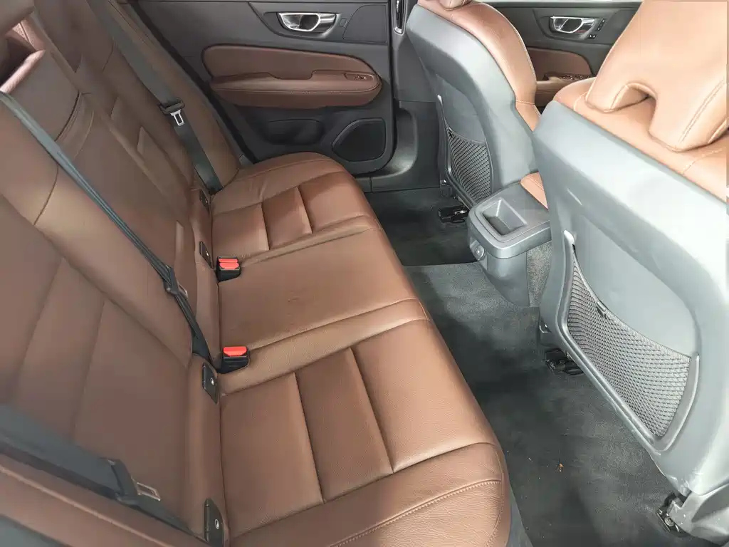 VOLVO S60 2022