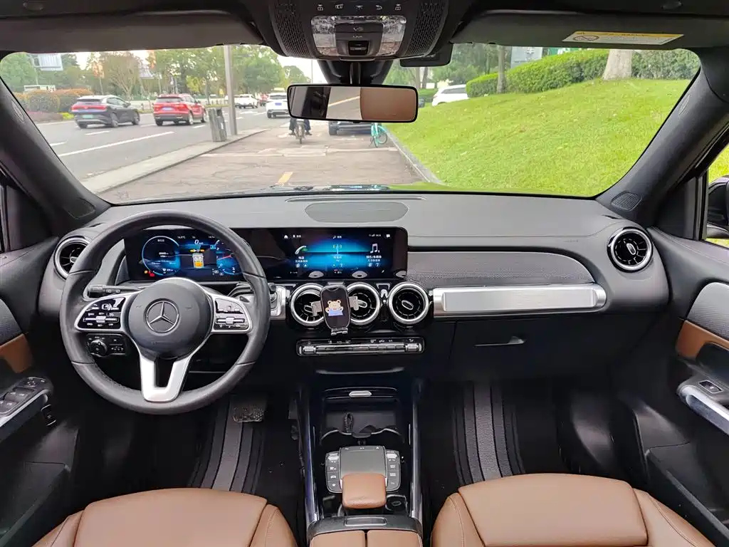 MERCEDES BENZ GLB 2021