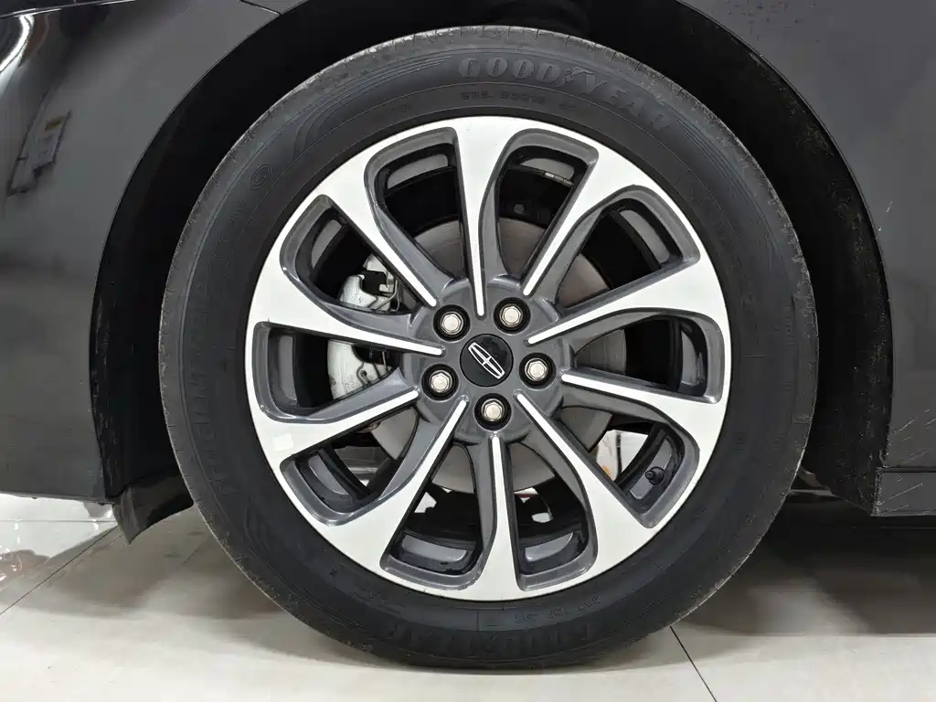 LINCOLN Z 2022