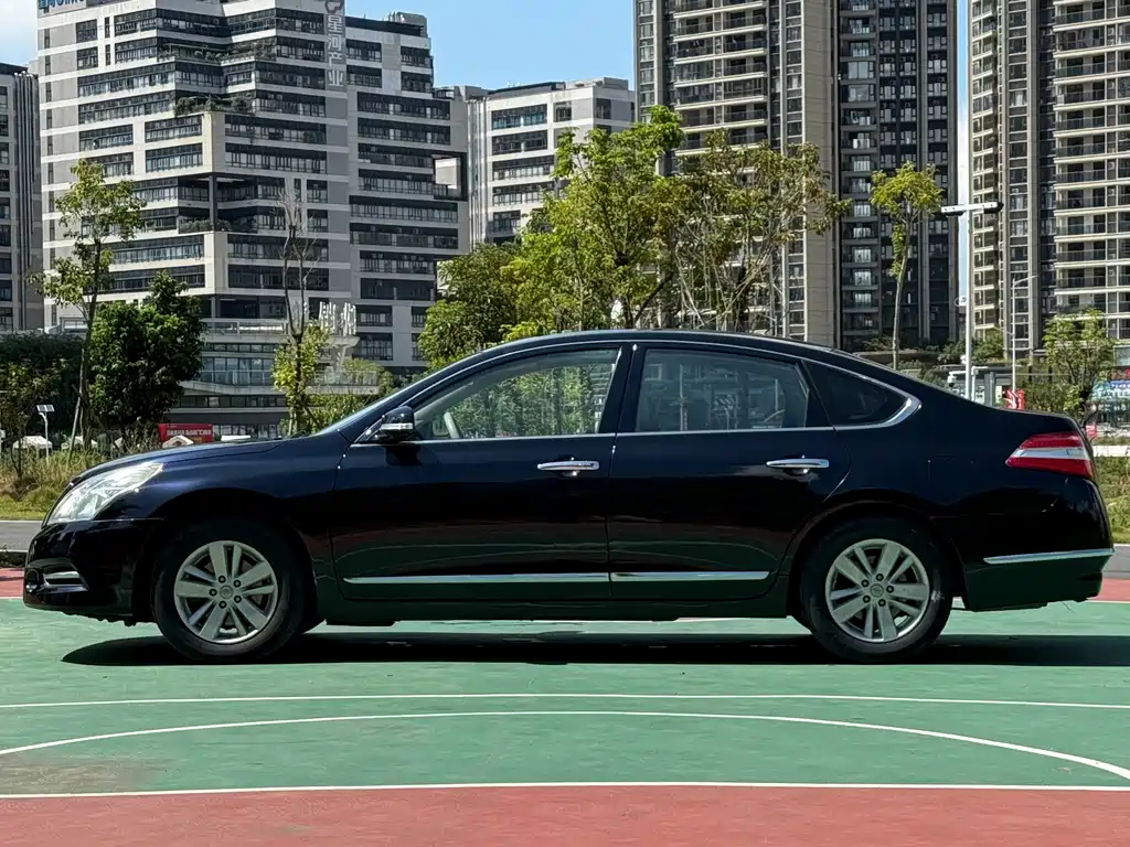 NISSAN TEANA 2012