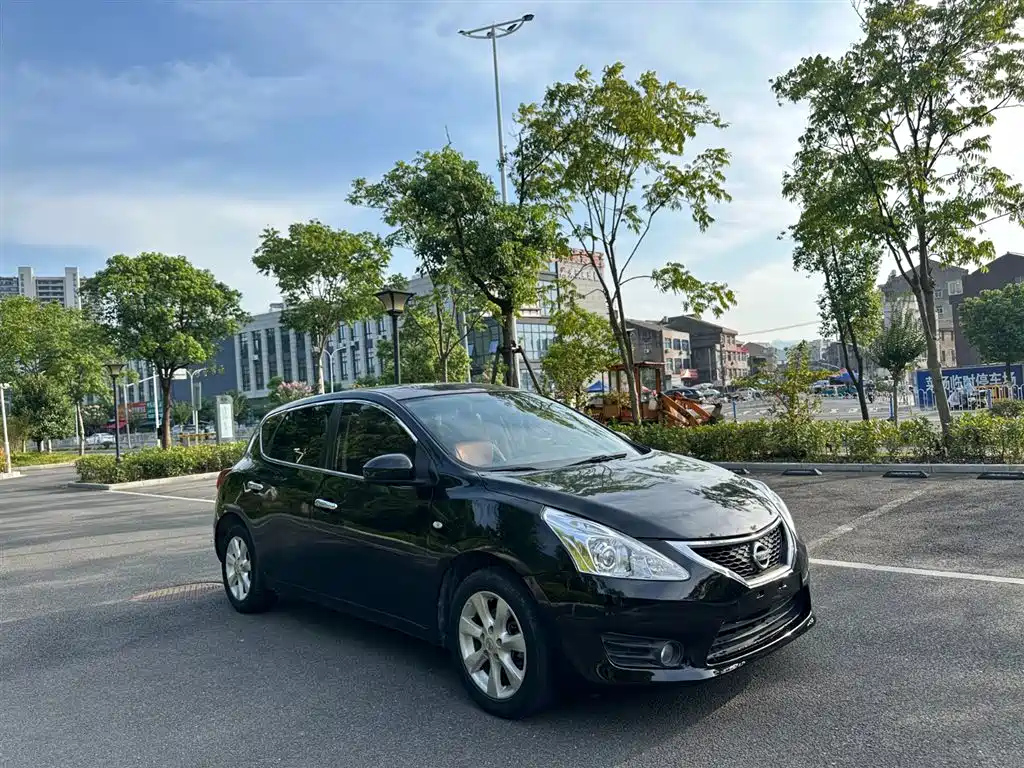 NISSAN TIIDA TIIDA 2014