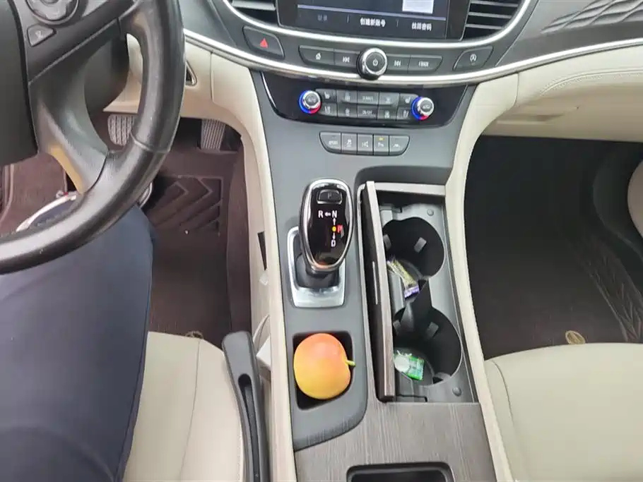 BUICK LACROSSE 2022