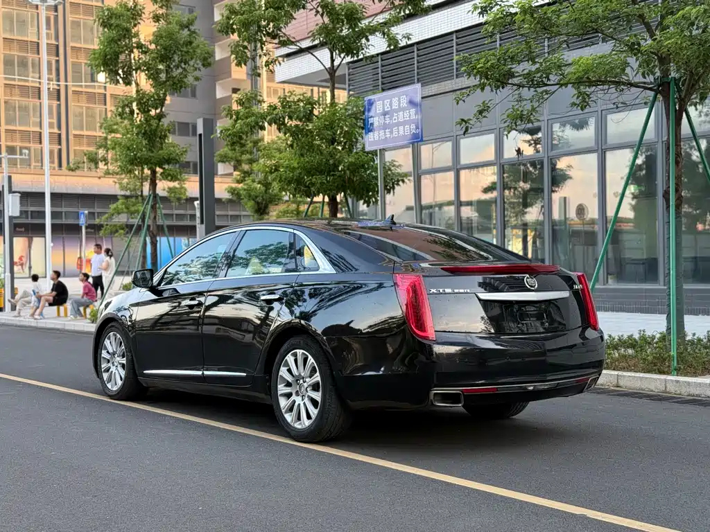 CADILLAC XTS 2015