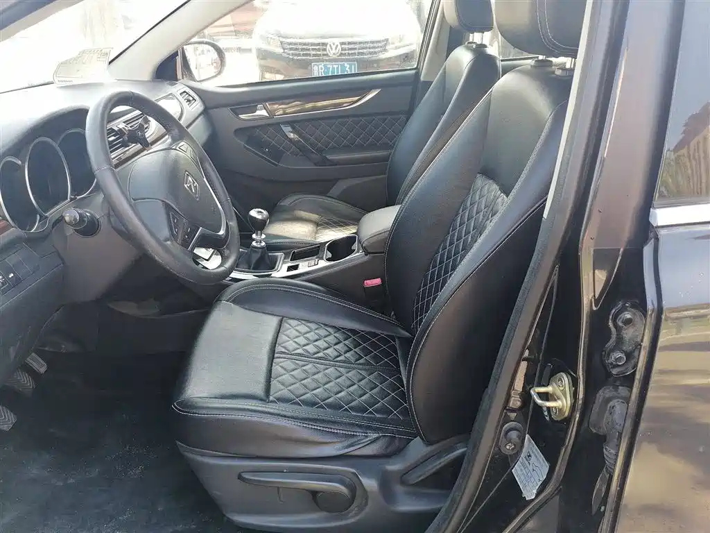 ZOTYE Z500 2015