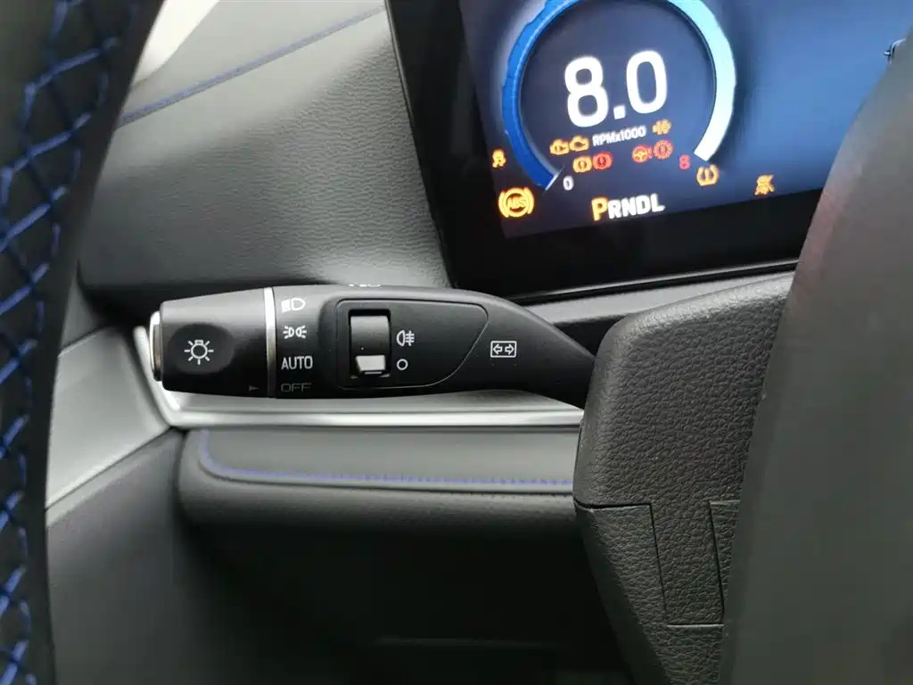 FORD EQUATOR SPORT 2025