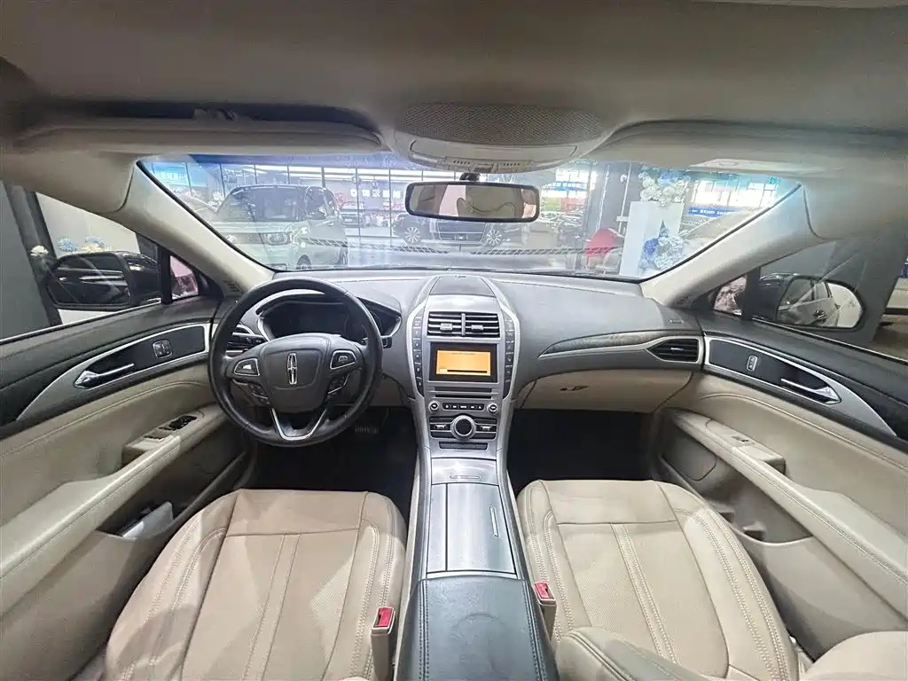 LINCOLN MKZ 2017