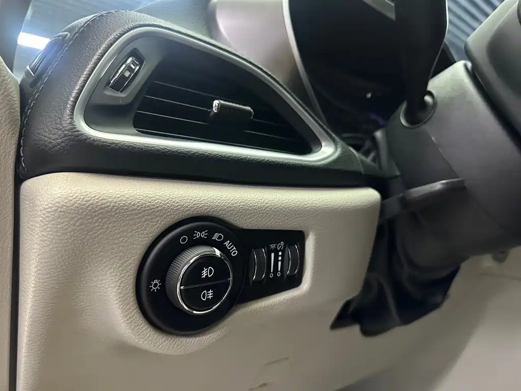 CHRYSLER BIG 捷龙 IMPORT 2019