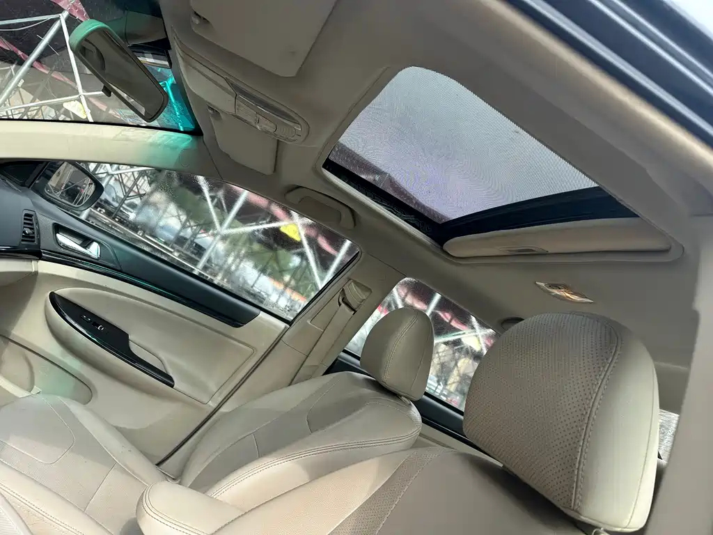 BYD SURUI 2014