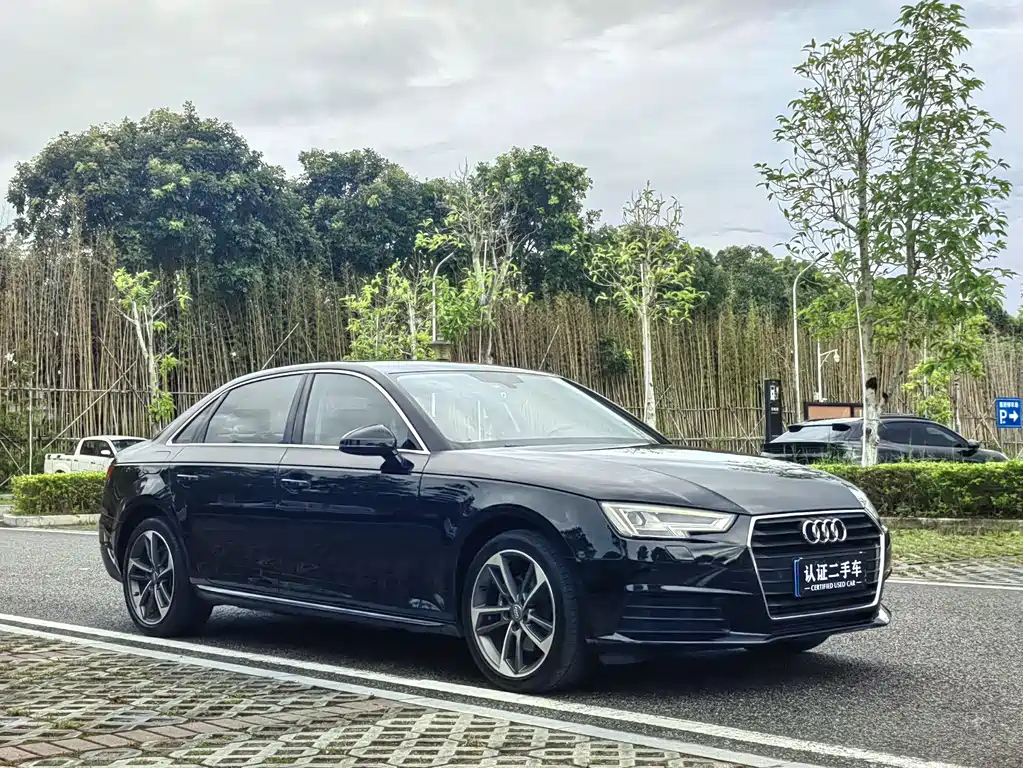 AUDI A4L 2017