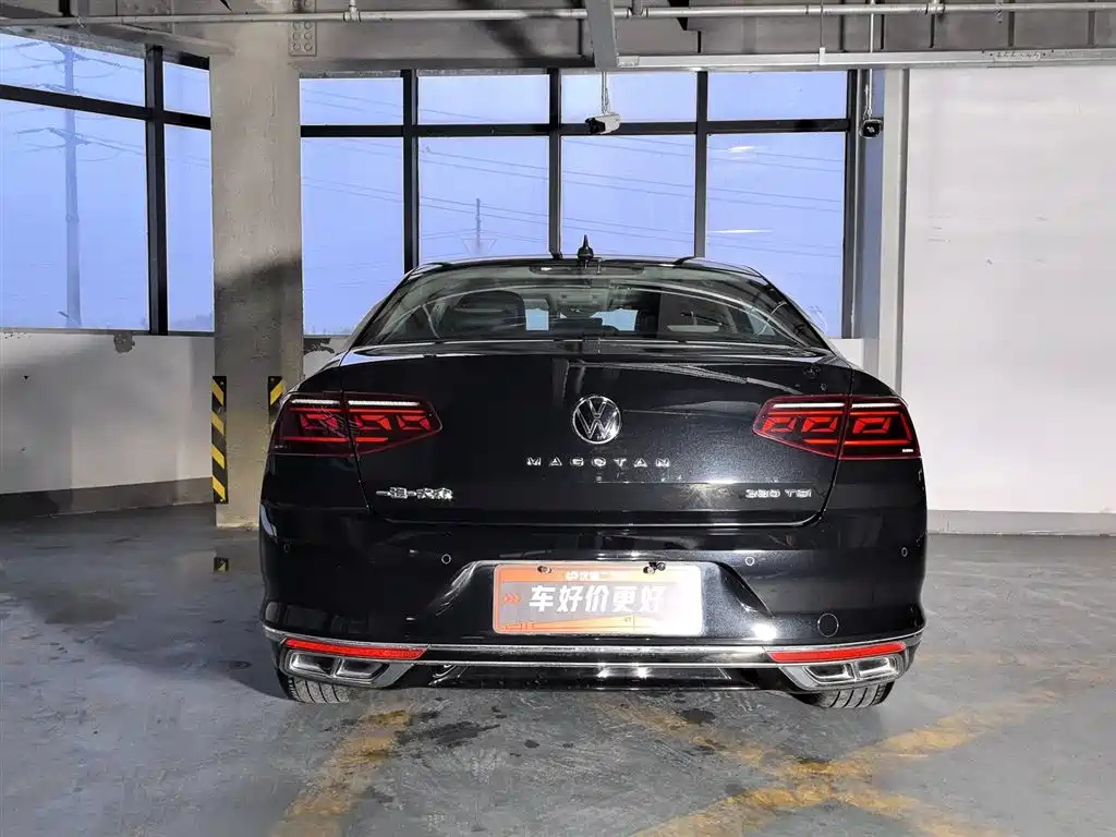 VOLKSWAGEN MAGOTAN 2023