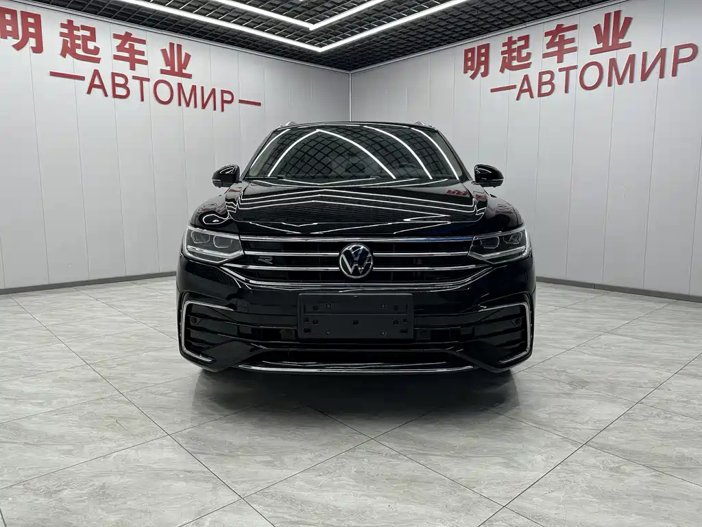 VOLKSWAGEN TIGUAN L 2021