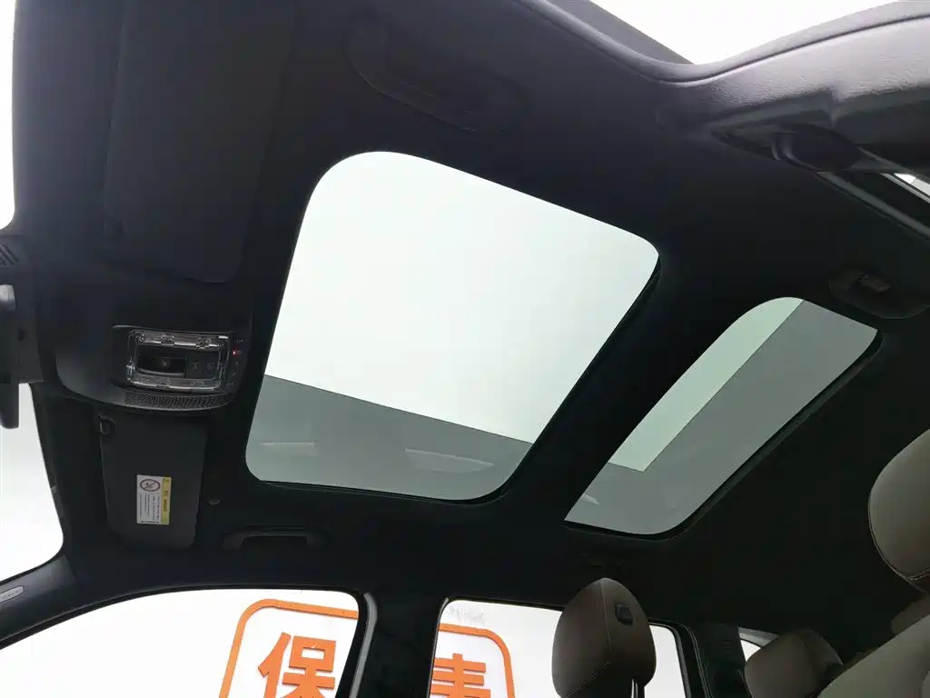 MERCEDES BENZ GLB 2024