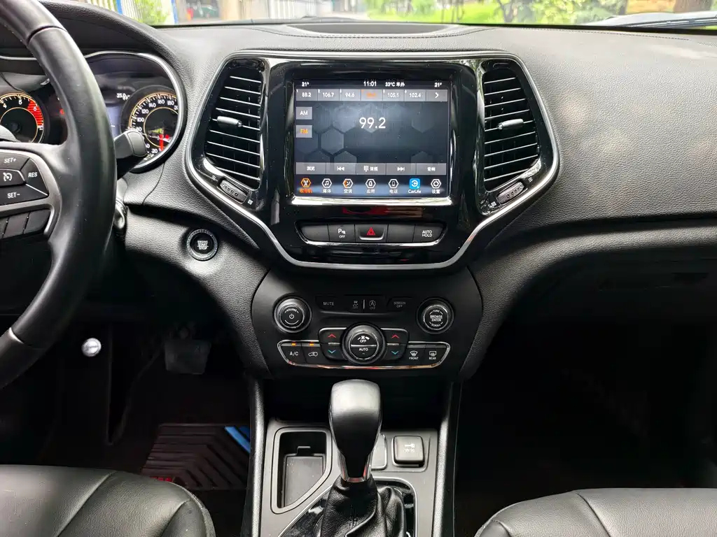 JEEP CHEROKEE 2020