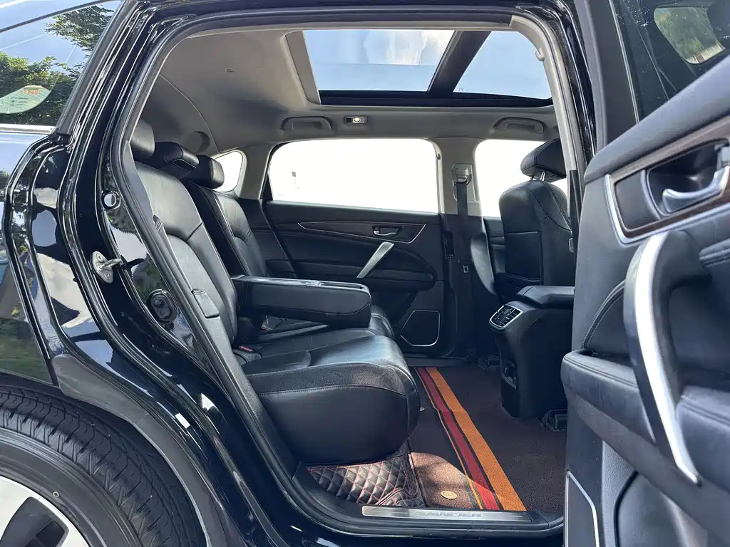 HONDA AVANCIER 2019